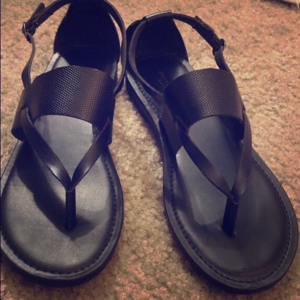 Black American Eagle Sandals